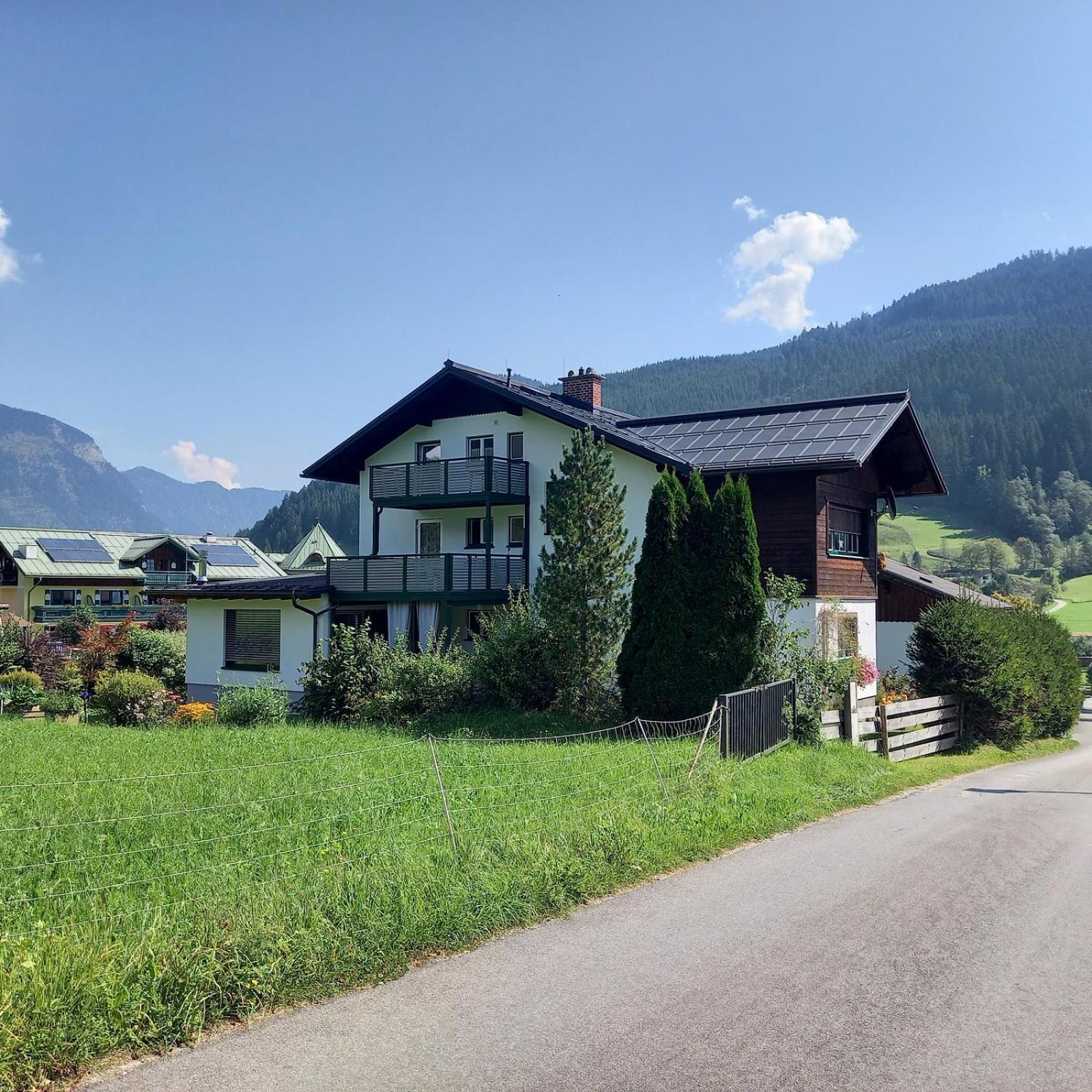 Gaestehaus Sieglinde Gosau Exterior foto